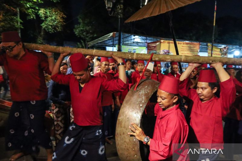 Maulid Nabi: Sejarah, makna, dan alasan peringatannya